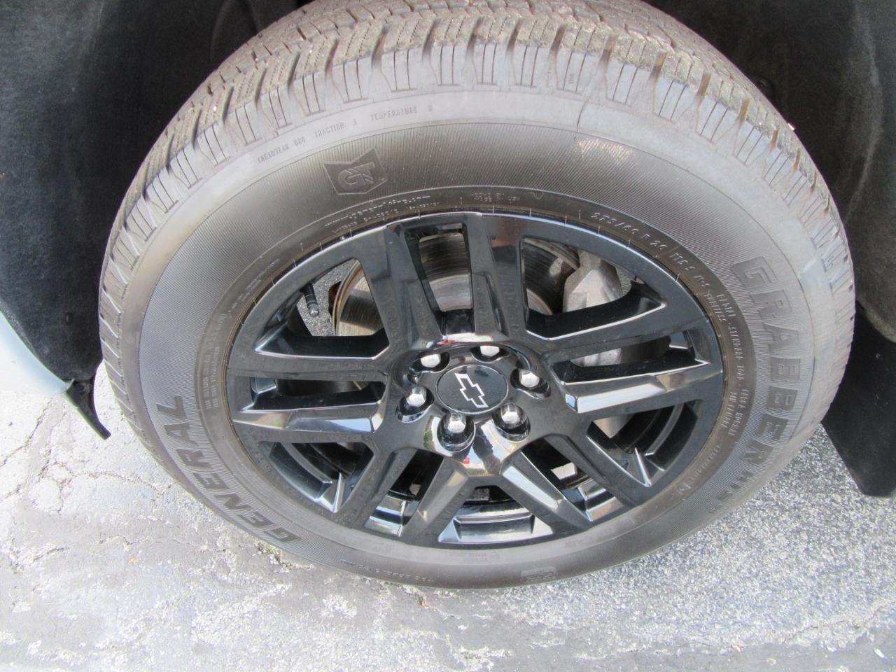 Chevrolet Silverado 1500 Custom Crew Cab 4WD 2024