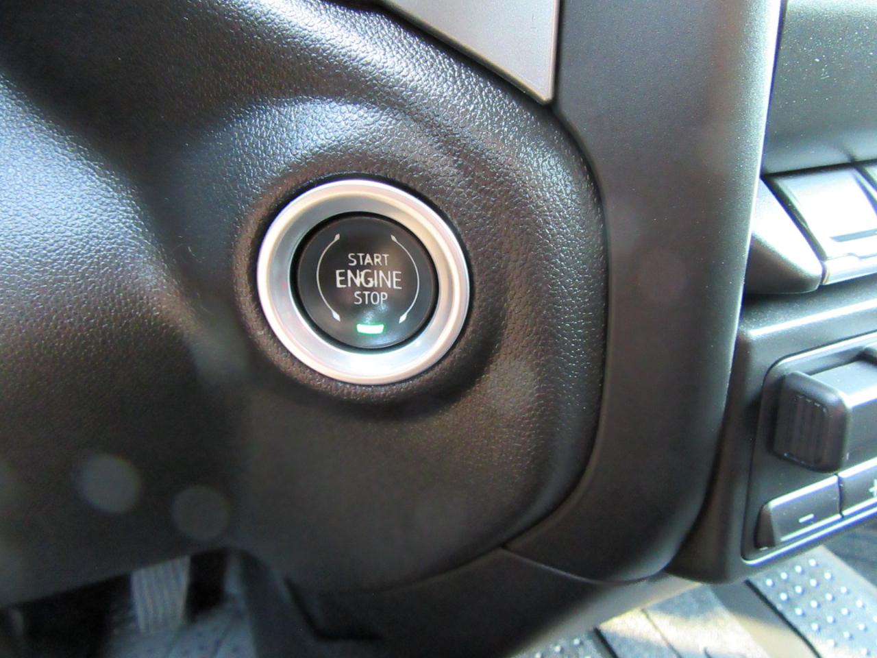 Chevrolet Silverado 1500 Custom Crew Cab 4WD 2024