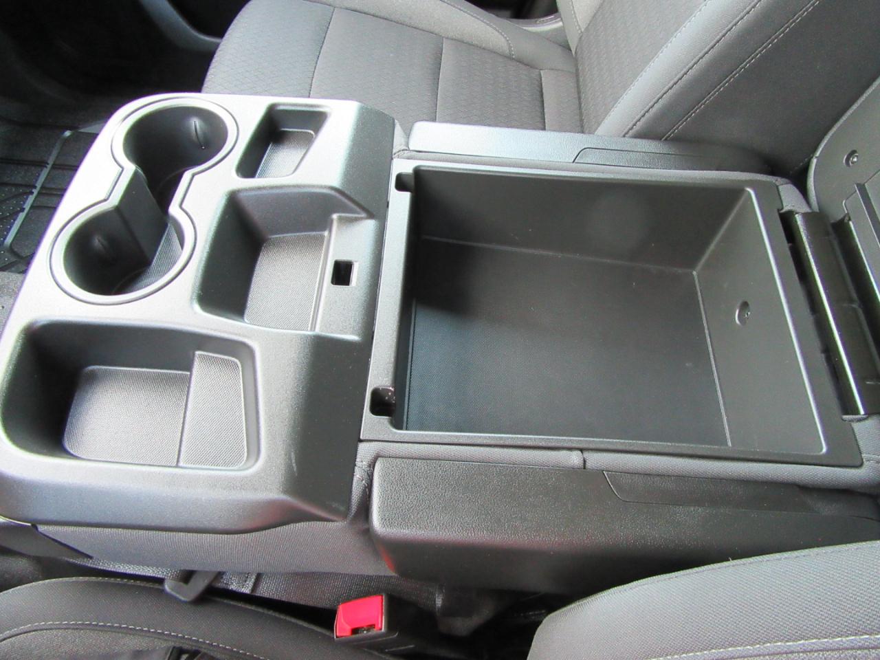 Chevrolet Silverado 1500 Custom Crew Cab 4WD 2024