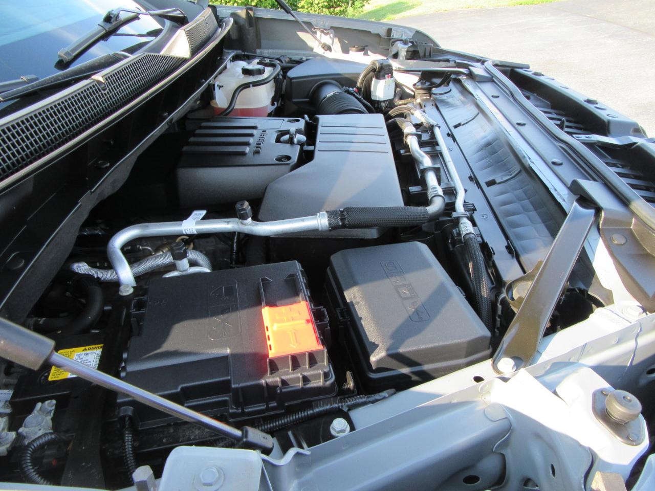 Chevrolet Silverado 1500 Custom Crew Cab 4WD 2024