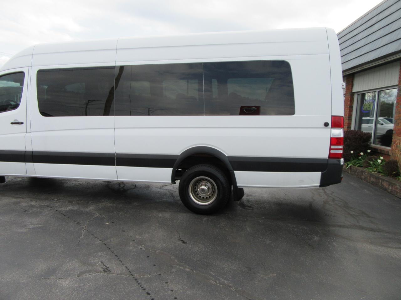 Mercedes-Benz Sprinter 3500 High Roof 170-in. WB EXT 2014