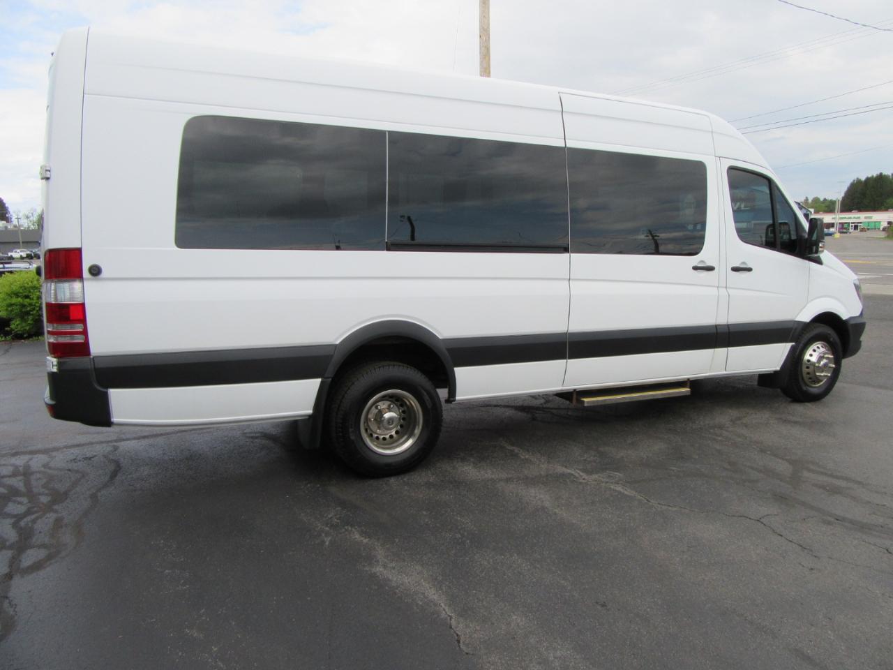 Mercedes-Benz Sprinter 3500 High Roof 170-in. WB EXT 2014