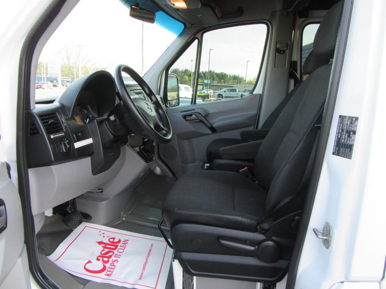Mercedes-Benz Sprinter 3500 High Roof 170-in. WB EXT 2014