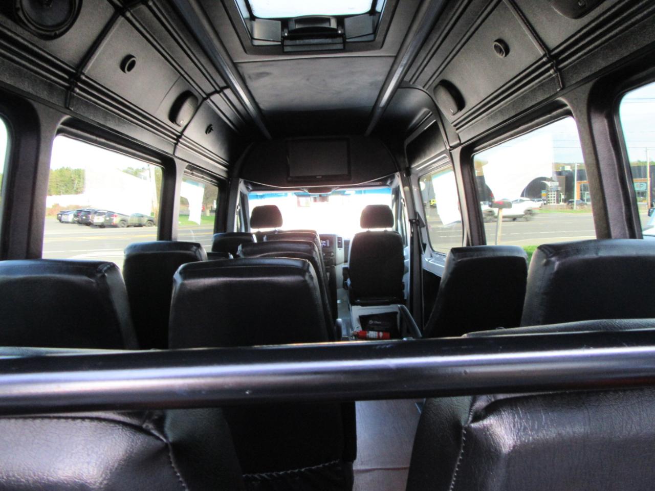 Mercedes-Benz Sprinter 3500 High Roof 170-in. WB EXT 2014