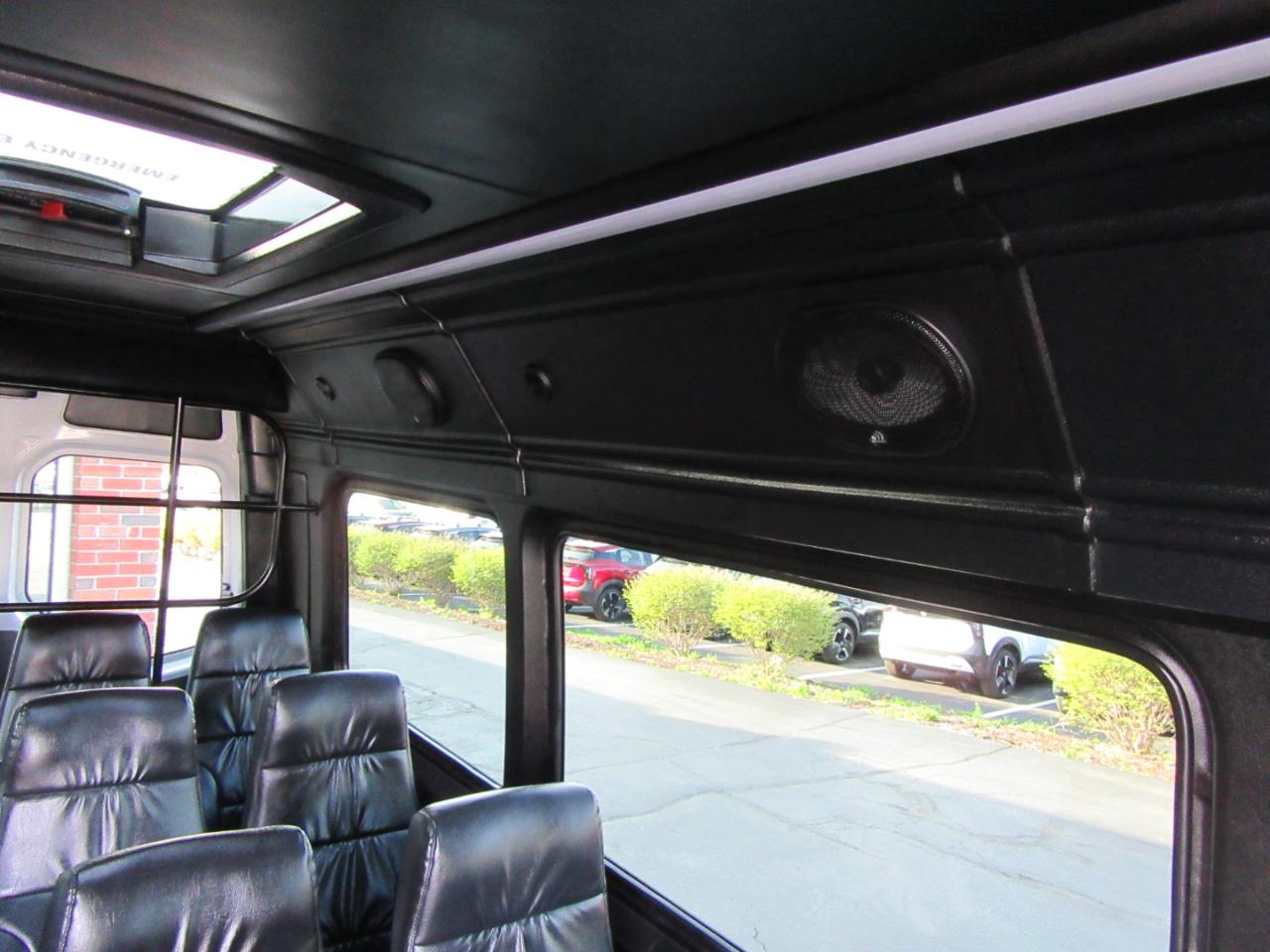 Mercedes-Benz Sprinter 3500 High Roof 170-in. WB EXT 2014