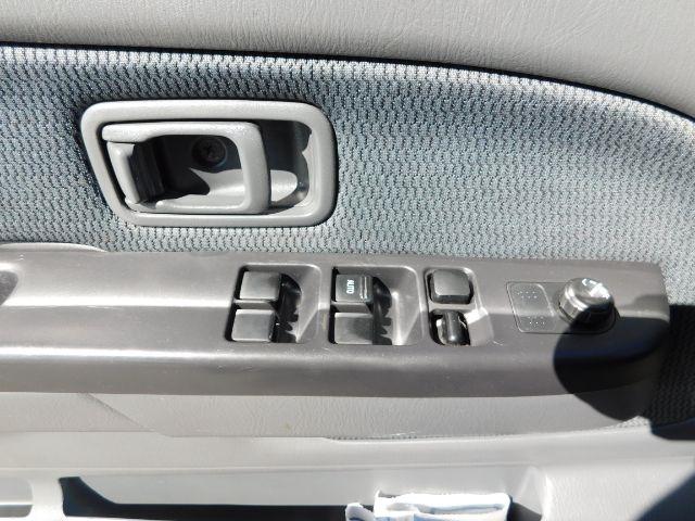 Nissan Frontier 2WD XE Crew Cab V6 Auto Long Bed 2003