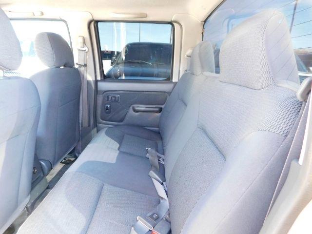 Nissan Frontier 2WD XE Crew Cab V6 Auto Long Bed 2003