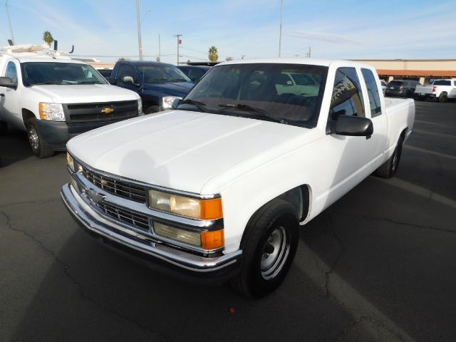 Chevrolet C/K 1500 Ext Cab 141.5" WB 1997