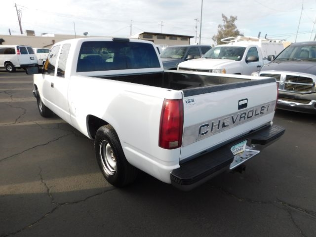 Chevrolet C/K 1500 Ext Cab 141.5" WB 1997