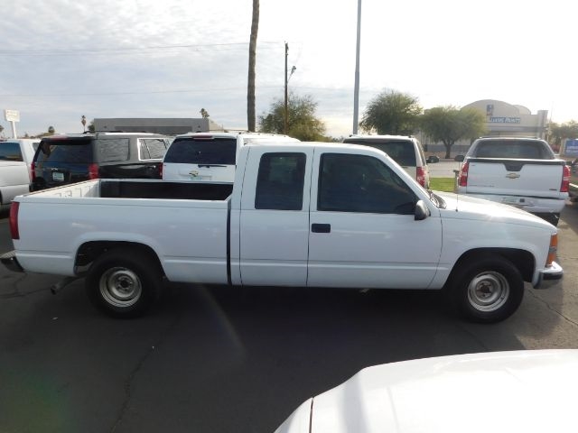 Chevrolet C/K 1500 Ext Cab 141.5" WB 1997