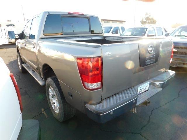 Nissan Titan LE Crew Cab 2WD 2006