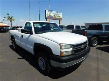 2006 Chevrolet Silverado 2500HD Reg Cab 133" WB 2WD Work Truck