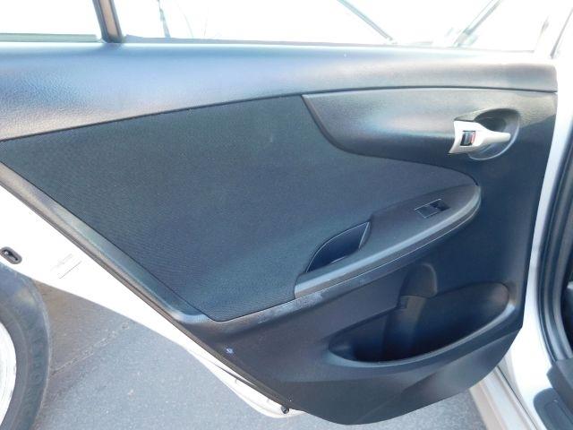 Toyota Corolla 4dr Sdn Man (Natl) 2009