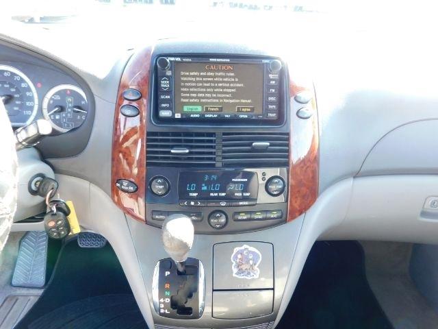 Toyota Sienna 5dr XLE FWD (Natl) 2004