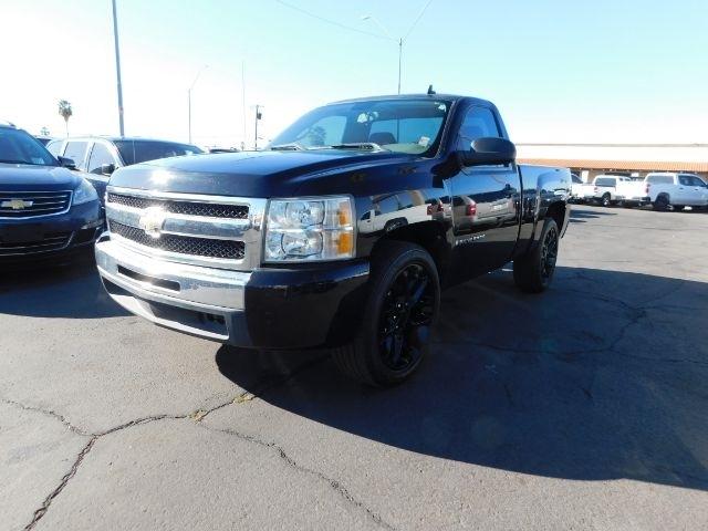 Chevrolet Silverado 1500 2WD Reg Cab 119.0" Work Truck 2009