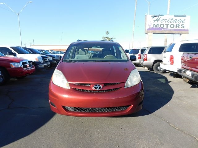 Toyota Sienna 5dr 7-Passenger Van CE FWD (Natl) 2007