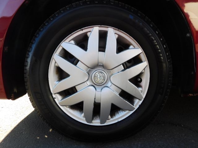 Toyota Sienna 5dr 7-Passenger Van CE FWD (Natl) 2007