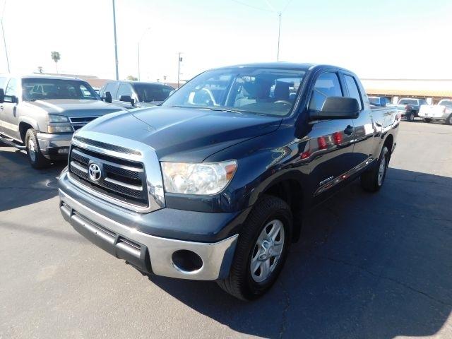 Toyota Tundra 4WD Truck Dbl 4.6L V8 6-Spd AT (Natl) 2010
