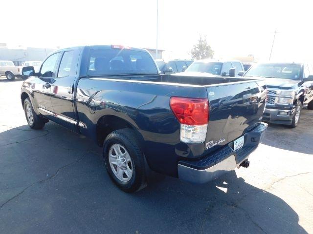 Toyota Tundra 4WD Truck Dbl 4.6L V8 6-Spd AT (Natl) 2010