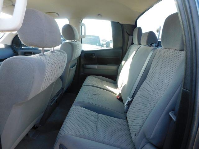 Toyota Tundra 4WD Truck Dbl 4.6L V8 6-Spd AT (Natl) 2010