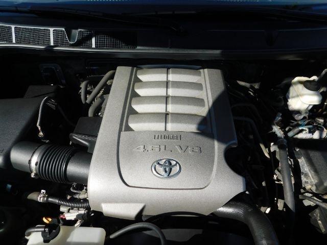 Toyota Tundra 4WD Truck Dbl 4.6L V8 6-Spd AT (Natl) 2010