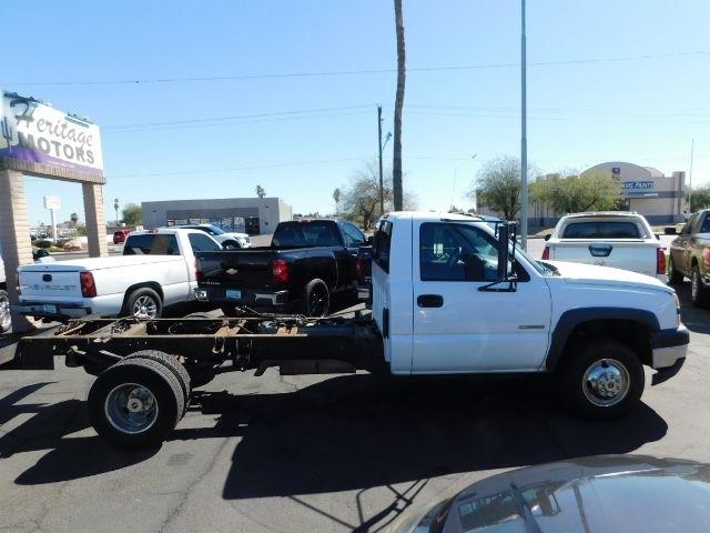 Chevrolet Silverado 3500 Reg Cab 161.5" WB, 84.9" CA 2WD WT 2006