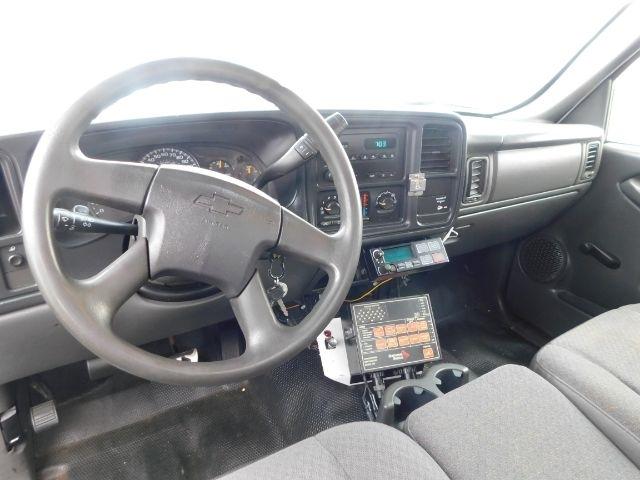 Chevrolet Silverado 3500 Reg Cab 161.5" WB, 84.9" CA 2WD WT 2006