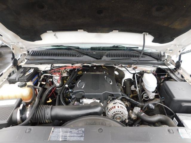 Chevrolet Silverado 3500 Reg Cab 161.5" WB, 84.9" CA 2WD WT 2006