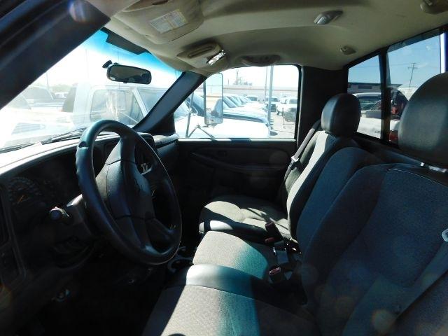 Chevrolet Silverado 3500 Reg Cab 161.5" WB, 84.9" CA 2WD WT 2006