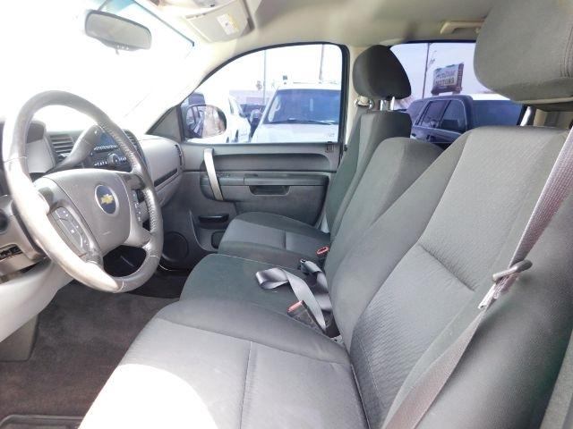 Chevrolet Silverado 1500 2WD Crew Cab 143.5" LS 2013