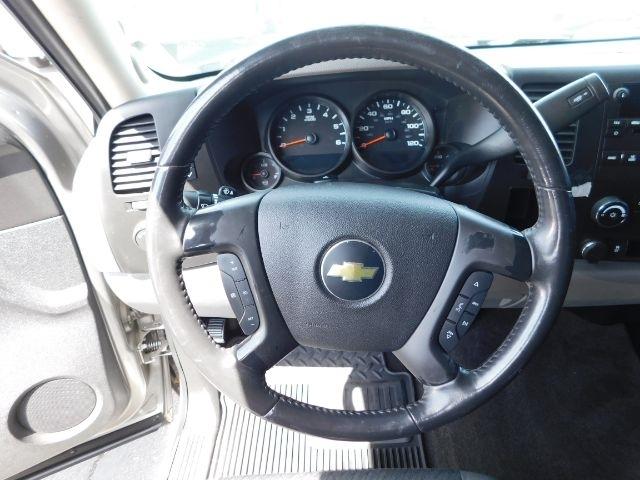 Chevrolet Silverado 1500 2WD Crew Cab 143.5" LS 2013