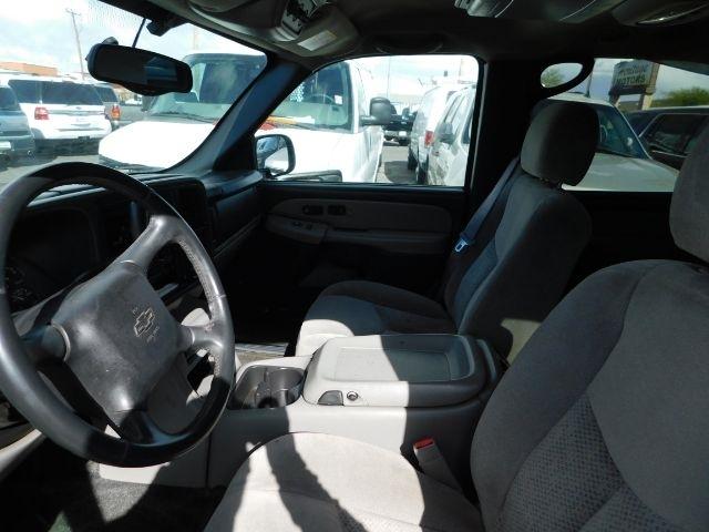 Chevrolet Tahoe 4dr LT 2001