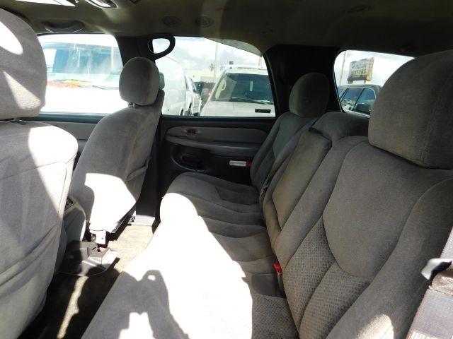 Chevrolet Tahoe 4dr LT 2001