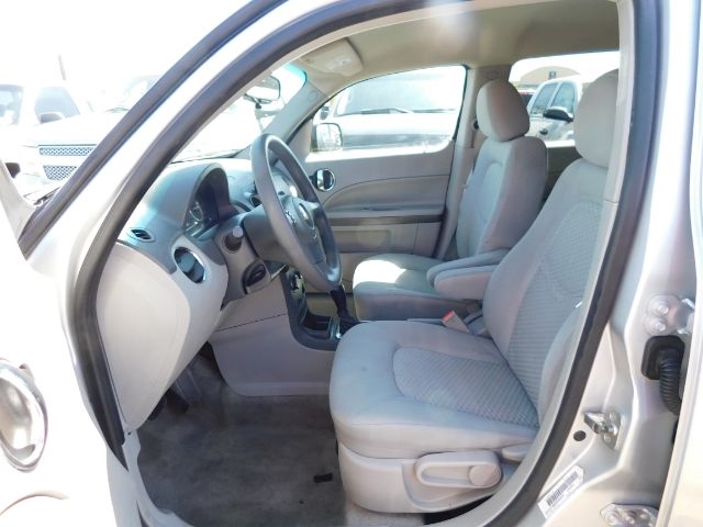 Chevrolet HHR FWD 4dr LS 2009