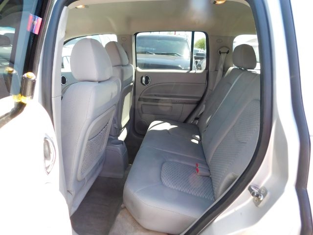 Chevrolet HHR FWD 4dr LS 2009
