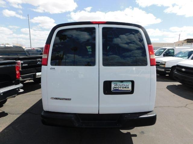 Chevrolet Express Cargo Van RWD 2500 135" 2013