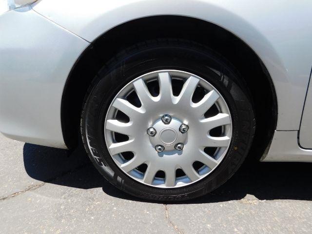 Toyota Corolla 4dr Sdn Man L (Natl) 2013