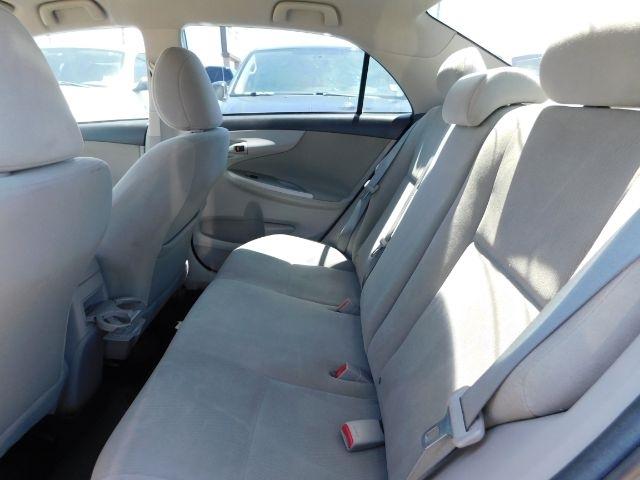 Toyota Corolla 4dr Sdn Man L (Natl) 2013