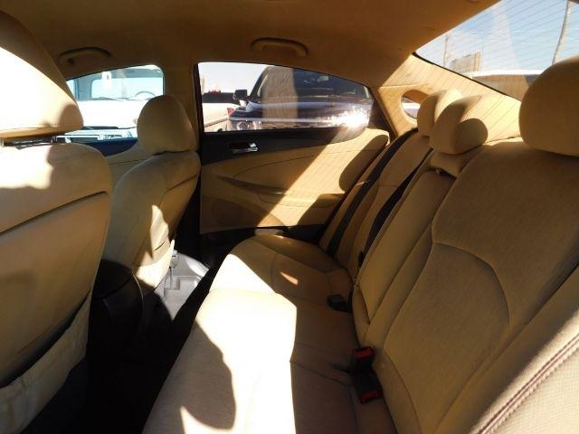 Hyundai Sonata 4dr Sdn 2.4L Auto GLS 2011