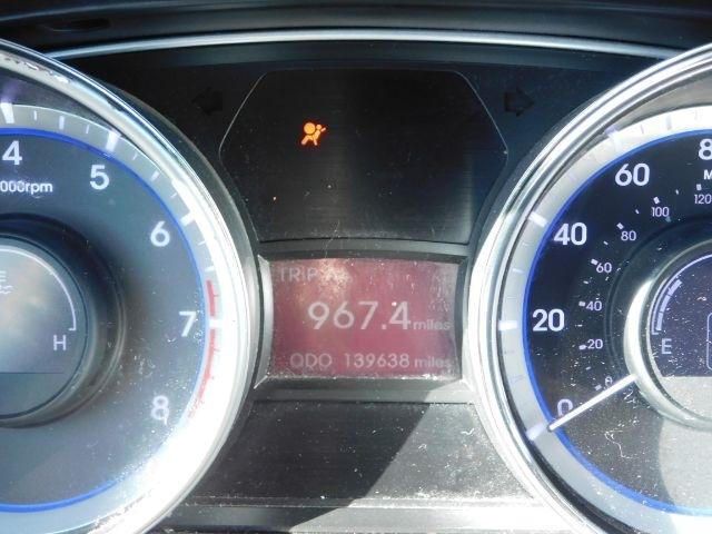 Hyundai Sonata 4dr Sdn 2.4L Auto GLS 2011