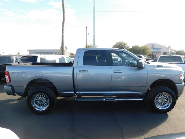 RAM 2500 Big Horn 4x4 Crew Cab 6'4" Box 2024