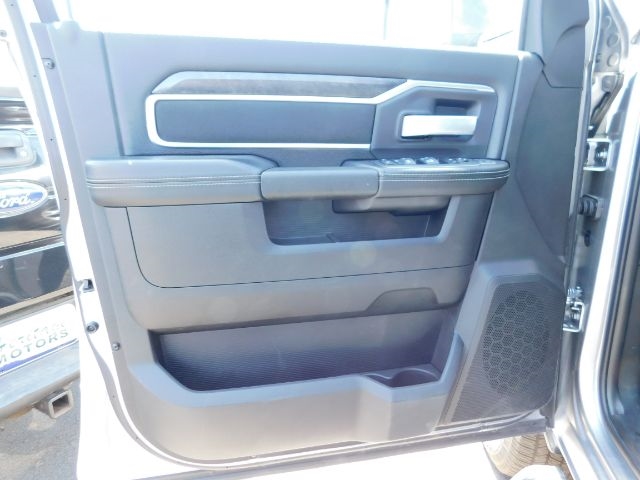 RAM 2500 Big Horn 4x4 Crew Cab 6'4" Box 2024