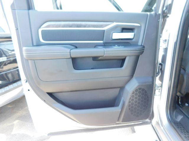 RAM 2500 Big Horn 4x4 Crew Cab 6'4" Box 2024