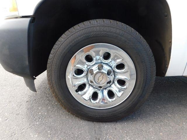 Chevrolet Silverado 1500 2WD Reg Cab 119.0" Work Truck 2012