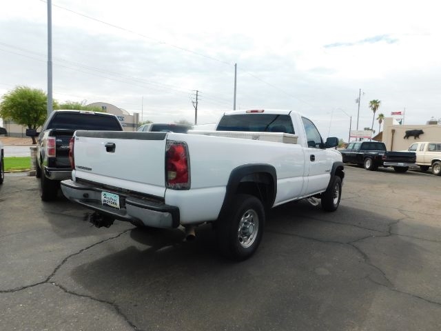 Chevrolet Silverado 2500HD Reg Cab 133" WB Work Truck 2005 Chevrolet Silverado 2500HD Reg Cab 133" WB Work Truck 2005