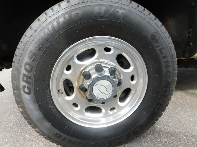 Chevrolet Silverado 2500HD Reg Cab 133" WB Work Truck 2005 Chevrolet Silverado 2500HD Reg Cab 133" WB Work Truck 2005