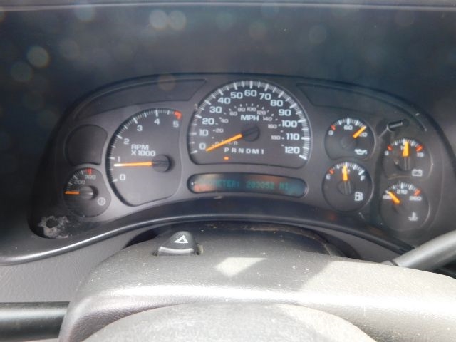 Chevrolet Silverado 2500HD Reg Cab 133" WB Work Truck 2005 Chevrolet Silverado 2500HD Reg Cab 133" WB Work Truck 2005