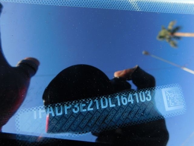 Ford Focus 4dr Sdn S 2013