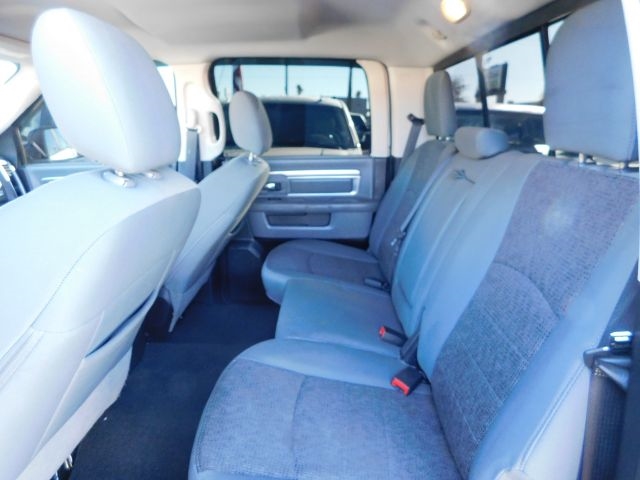 RAM 1500 2WD Crew Cab 140.5" Big Horn 2016