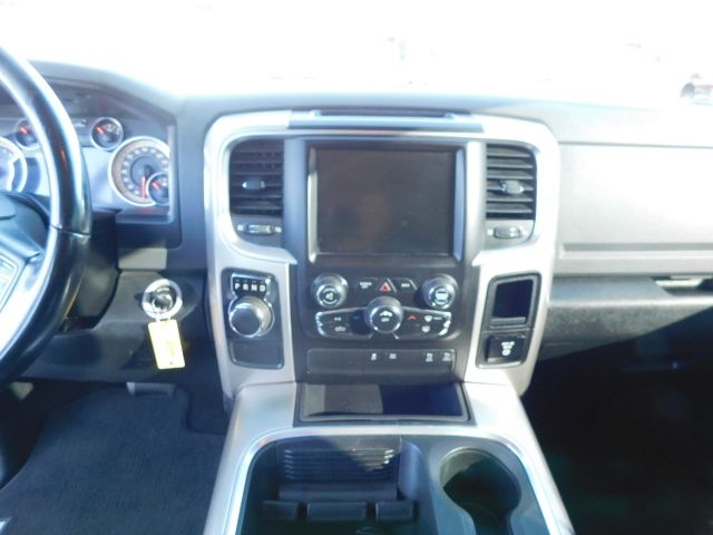 RAM 1500 2WD Crew Cab 140.5" Big Horn 2016